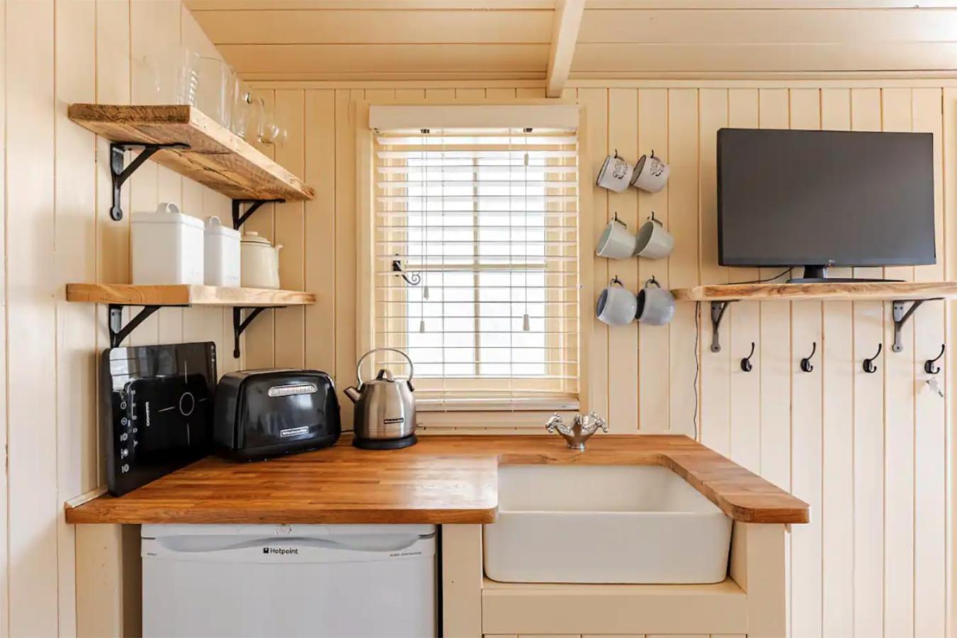 Shepherd'S Hut, Bath Exterior foto